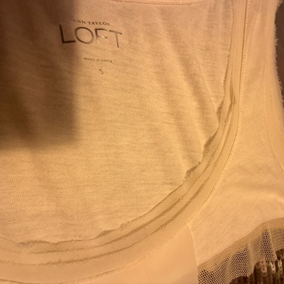 LOFT Cream/Gold Sleeveless Sequin Blouse Size Small - Picture 4 of 8